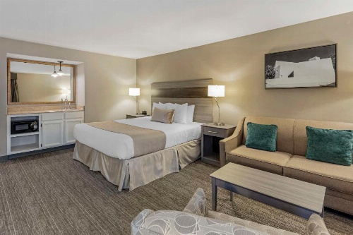 Best Western Plus Executive Inn image 12