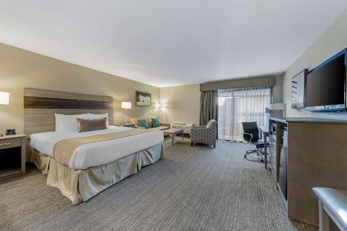 Best Western Plus Executive Inn image 13