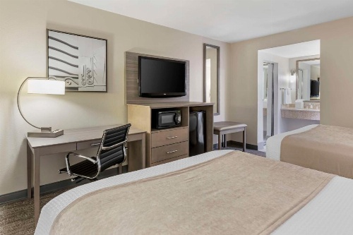 Best Western Plus Executive Inn image 17