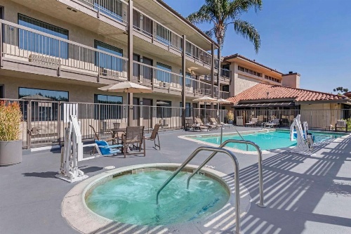 Best Western Plus Executive Inn image 24