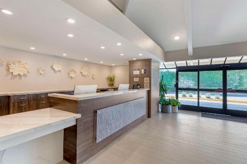 Best Western Plus Executive Inn image 40